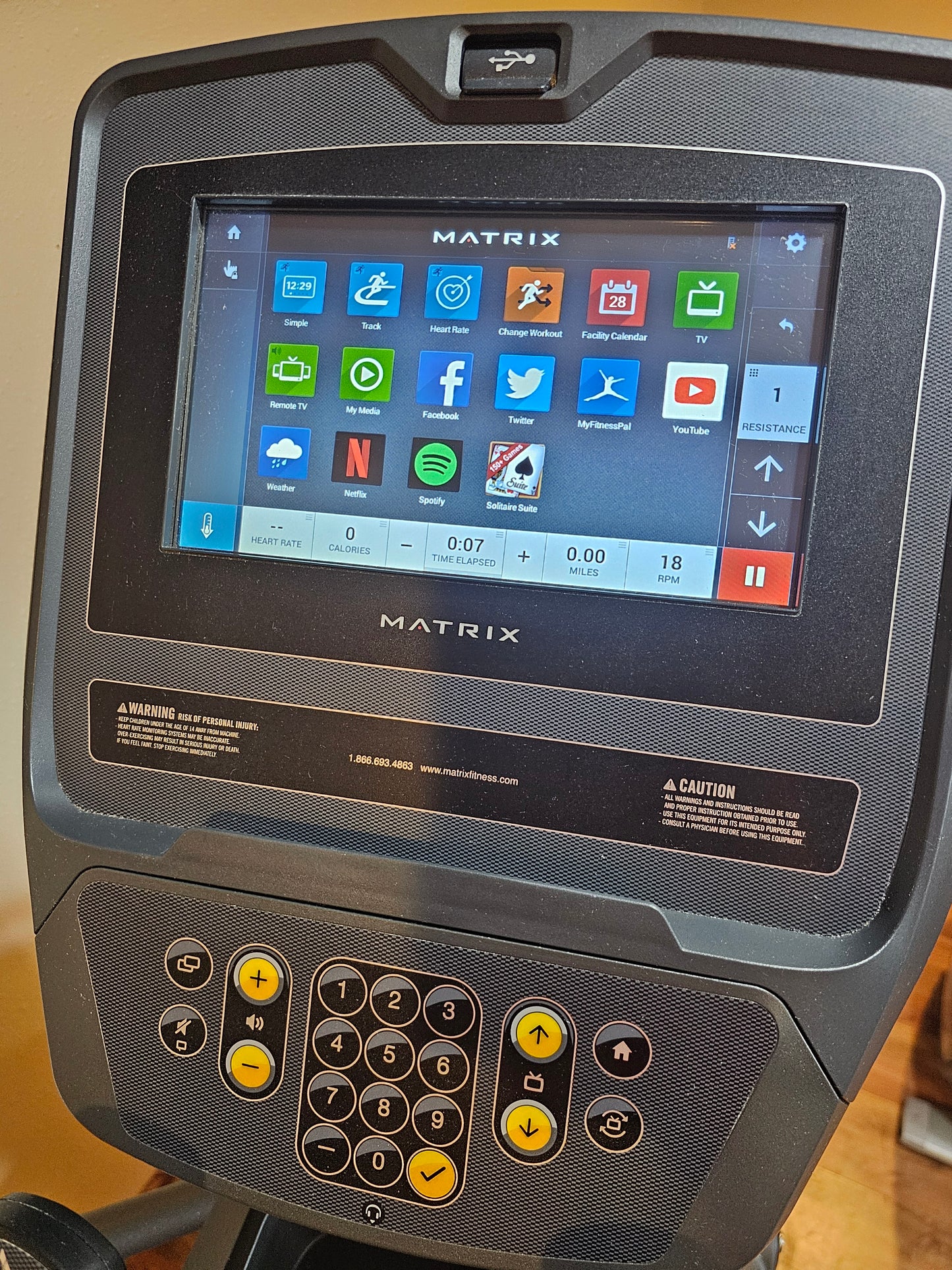Matrix E1xe Suspension Elliptical