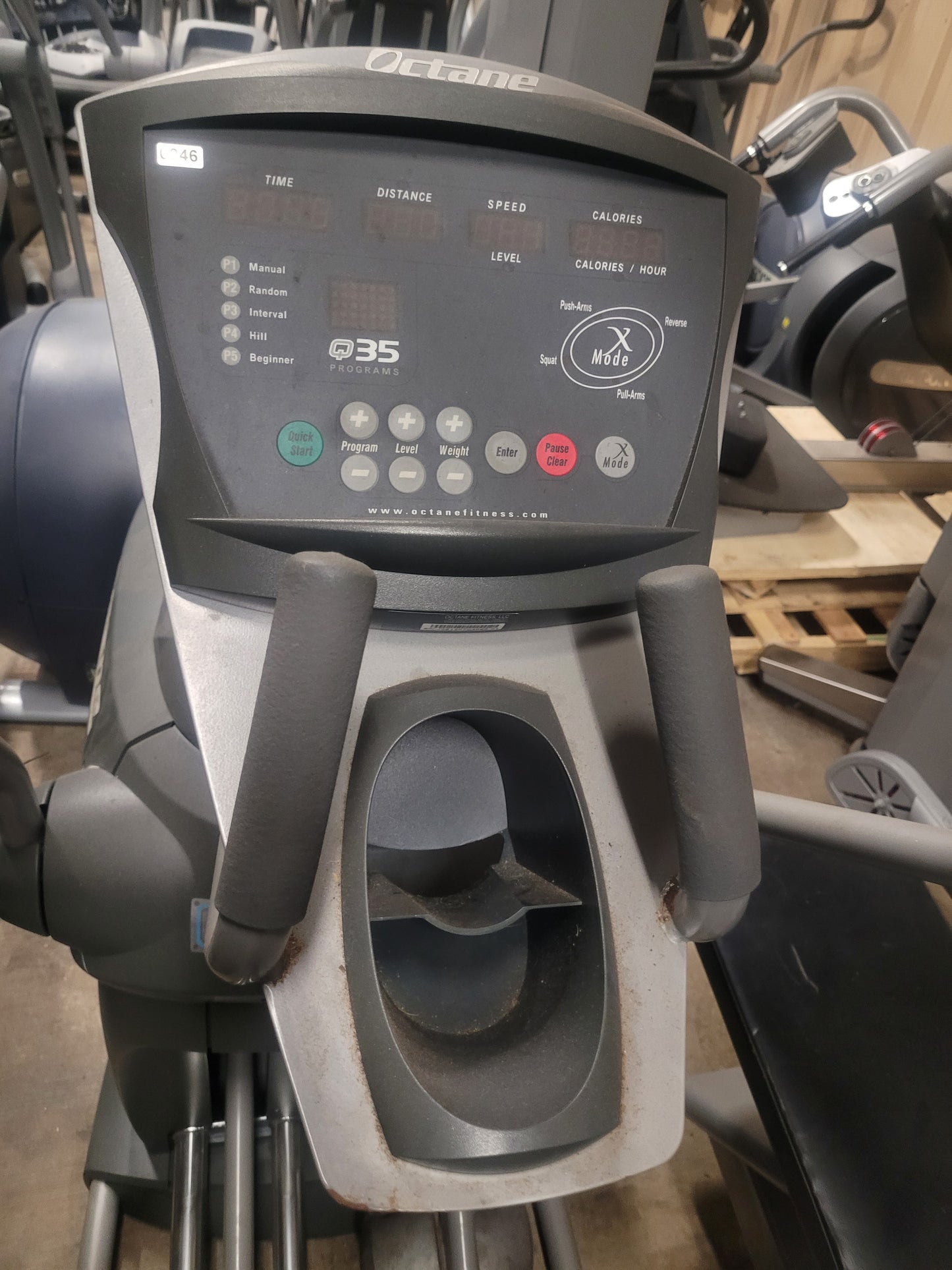 Octane Q35 Elliptical