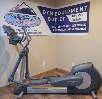 Life Fitness CLX Club Elliptical