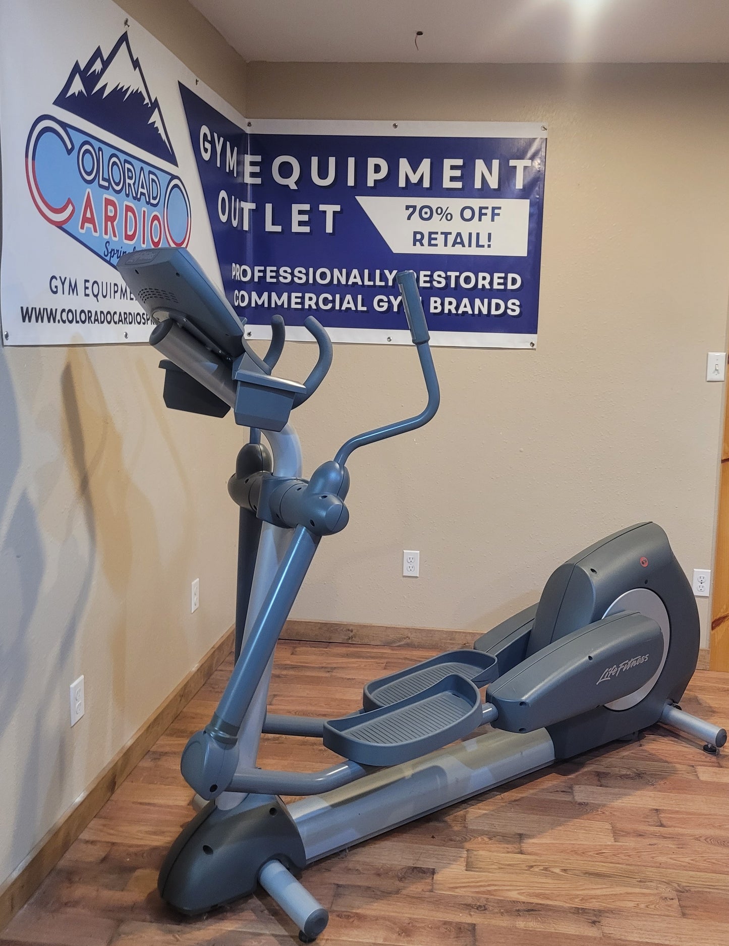 Life Fitness CLX Club Elliptical