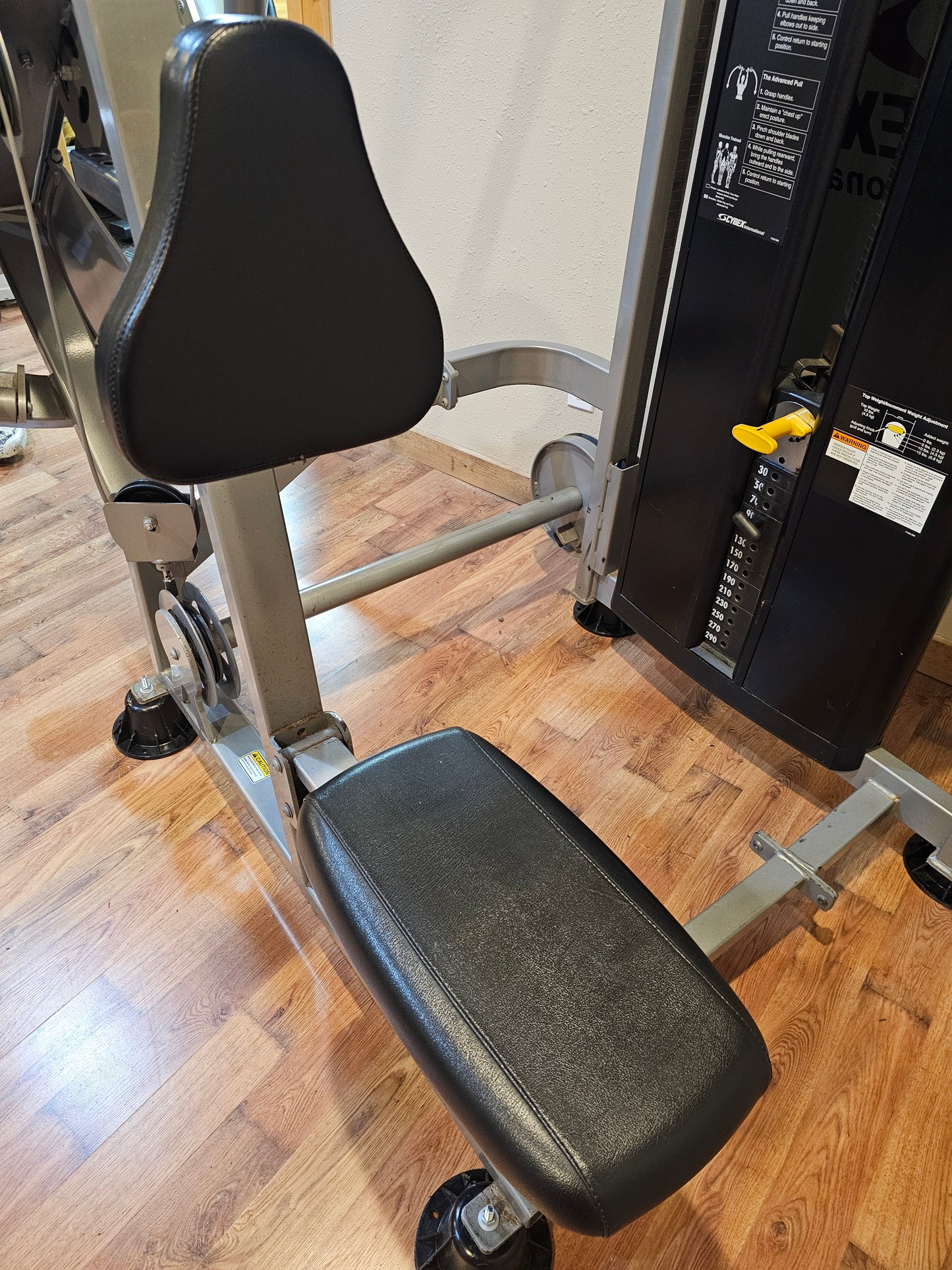 Cybex Eagle Incline Pull