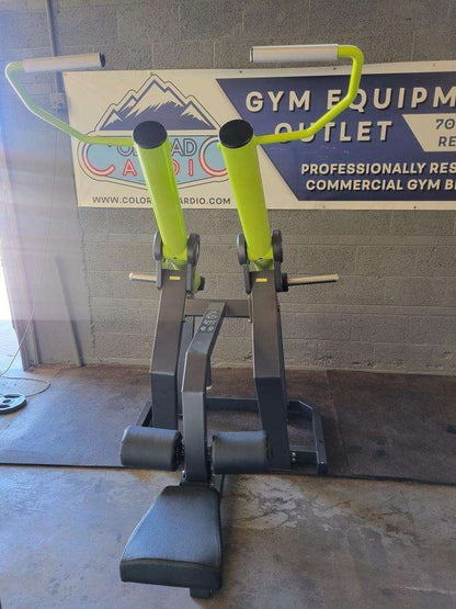 Athletic Force Iso-Lateral Lat Pulldown