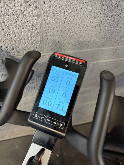 Life Fitness IC5 Spin Bike
