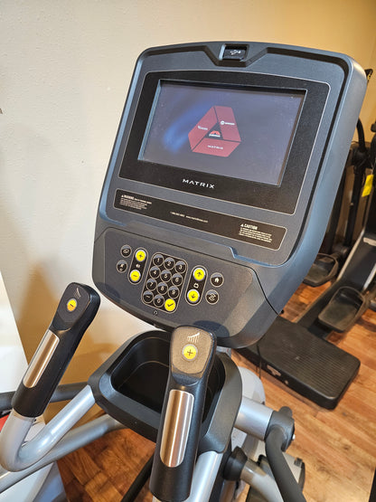 Matrix E1xe Suspension Elliptical