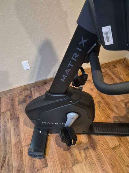Matrix Endurance Recumbent Bike