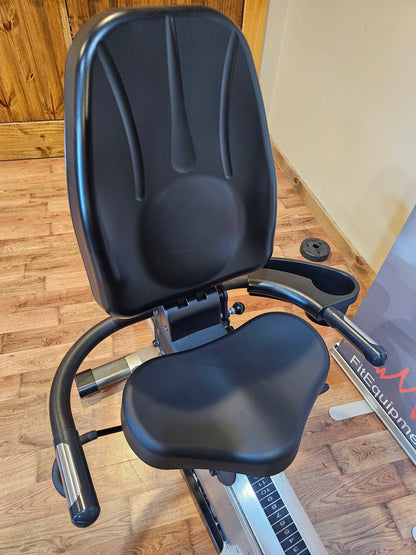 True CS800 Recumbent Bike