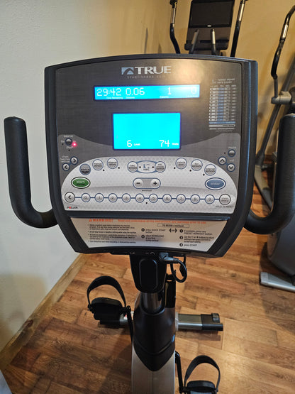 True CS800 Recumbent Bike