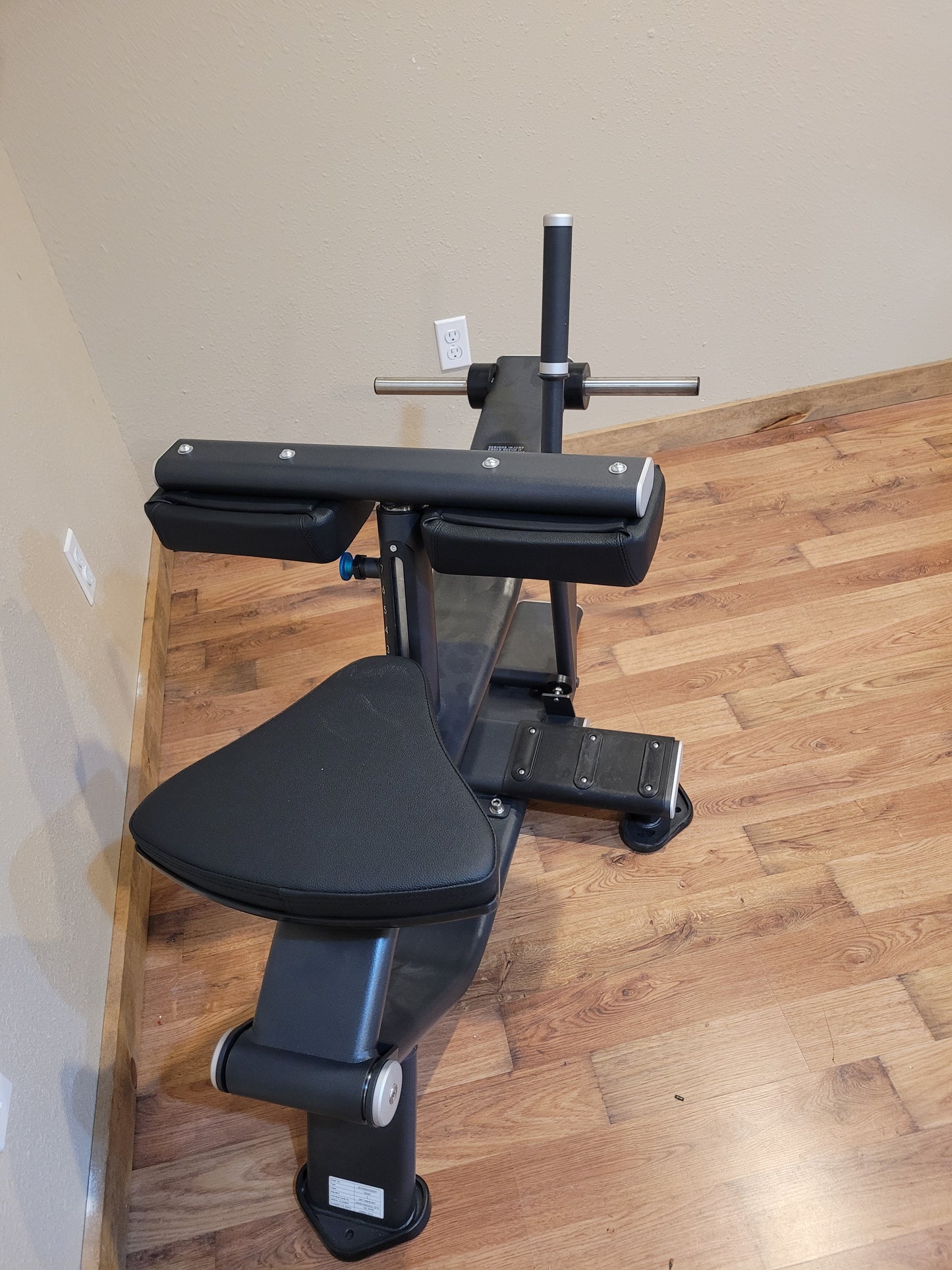Athletic Prestige Seated Calf