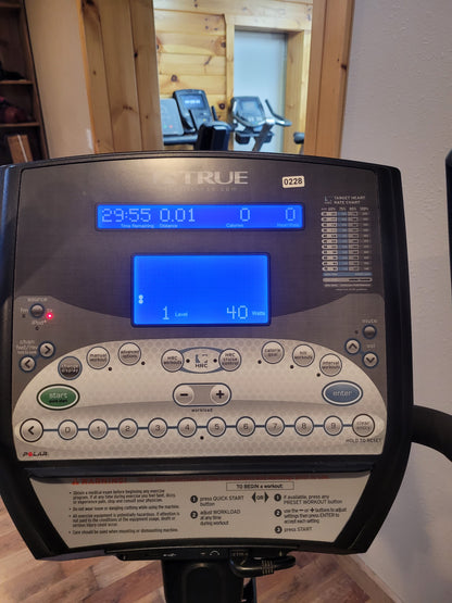 True Fitness Upright Bike UCS800